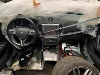demontáž osobní automobily Maserati Ghibli  2015