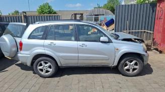Toyota Rav-4 RAV4 (A2), Terreinwagen, 2000 / 2005 2.0 16V VVT-i 4x4 picture 3