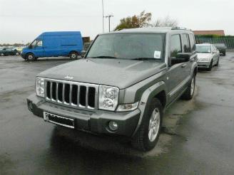 Jeep Commander 5.7i picture 1
