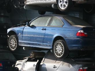 rozbiórka samochody osobowe BMW 3-serie 320 2003