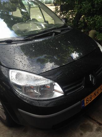 Renault Scenic 2.0 16V picture 3