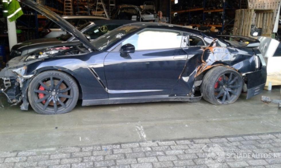 Nissan GT-R 3.8