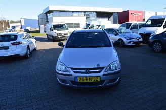 Coche accidentado Opel Corsa 1.2 16V TWINPORT 3 DEURS 2005/6