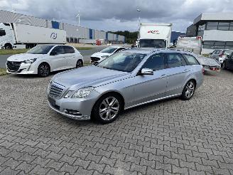 Mercedes E-klasse E220 CDI AUTOMAAT SCHUIFDAK ELEGANCE picture 5