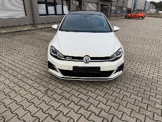 Schadeauto Volkswagen Golf 2.0 GTD LED PANORAMADACH VOLL 2018/10