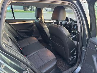 Skoda Octavia 1.6 TDI DSG KLIMA NAVI AHK SITZHEIZUNG picture 12