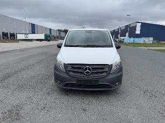 Mercedes Vito Vito Kasten 114 CDI Kompakt Automatik Klima L + R Schiebetur picture 2