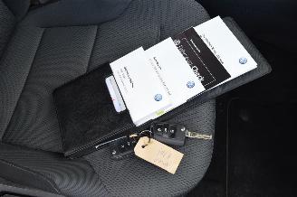 Volkswagen Golf VII 1.6 TDI 77KW KOMBI NAVI KLIMA SHZ picture 16
