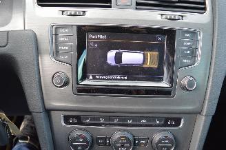 Volkswagen Golf VII 1.6 TDI 77KW KOMBI NAVI KLIMA SHZ picture 17