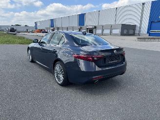 Alfa Romeo Giulia SUPER 2.2 JTDM NAVI LEDER XENON VOLL picture 7