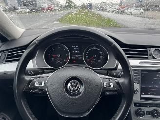 Volkswagen Passat 1.6 TDI KLIMA LED NAVI picture 21