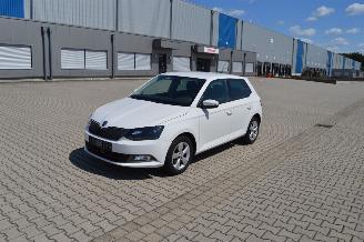 Damaged car Skoda Fabia 1.2 TSI 66 KW JOY KLIMA RADAR SHZ PDC 2017/7