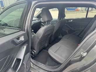 Ford Focus 1.0 Turnier Active x Led Klima Navi voll picture 10