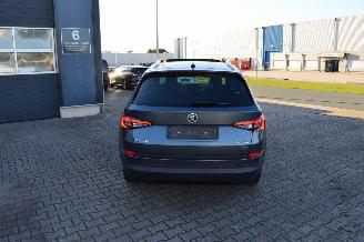 Skoda Kodiaq 2.0 TDI 140 KW 4X4 ALLRAD PANO ACC 7 SITZE picture 6