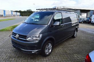 Schadeauto Volkswagen Transporter 2.0 TDI 150 KW DSG HIGHLINE LEDER XXL LANG 2017/4