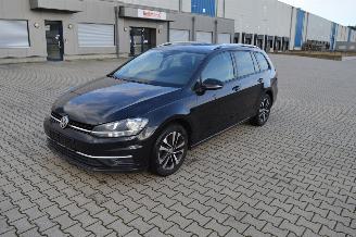 Vaurioauto  passenger cars Volkswagen Golf 1.6 TDI 85 KW IQ.DRIVE KOMBI 2020/5