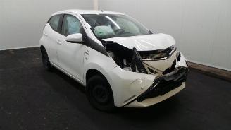Salvage car Toyota Aygo  2014/1