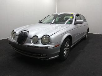 Jaguar S-type  picture 3