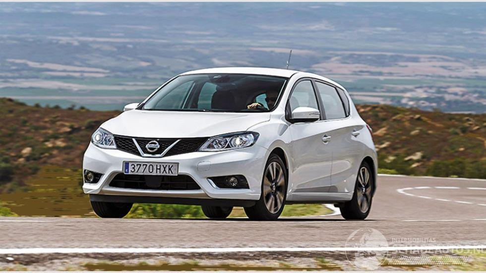 Nissan Pulsar diverse onderdelen leverbaar in verschillende kleuren & uitvoeringen