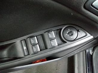Ford Focus  picture 13
