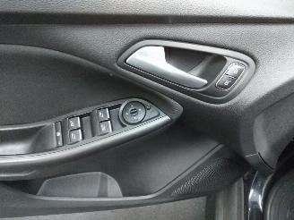 Ford Focus  picture 10