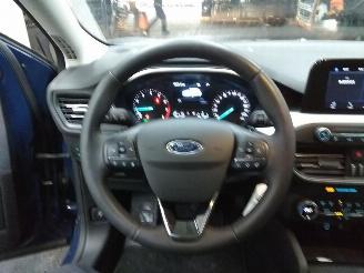 Ford Focus  picture 32