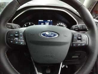 Ford Focus  picture 11