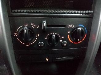 Peugeot 207  picture 14