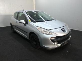 Peugeot 207  picture 1