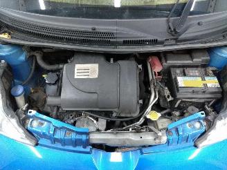 Peugeot 107  picture 8