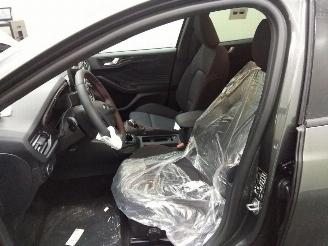 Ford Focus  picture 24