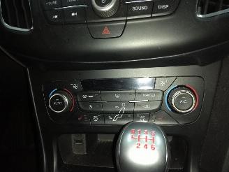 Ford Focus  picture 18