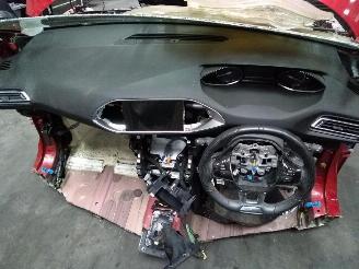Peugeot 308  picture 13