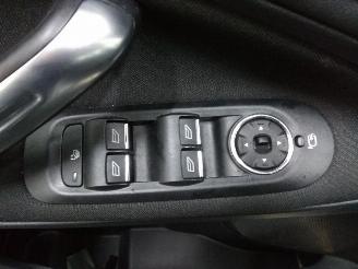 Ford S-Max  picture 13