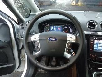 Ford S-Max  picture 11