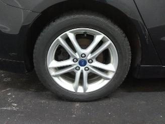 Ford Mondeo  picture 17