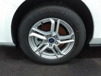 Ford Focus  picture 9