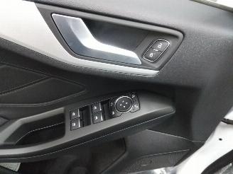 Ford Focus  picture 10