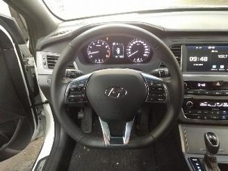 Hyundai Sonata  picture 32
