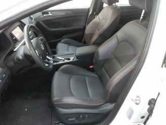 Hyundai Sonata  picture 13