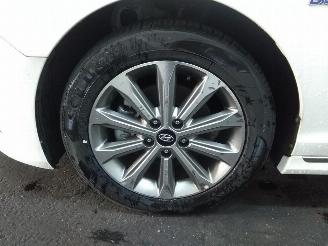 Hyundai Sonata  picture 12