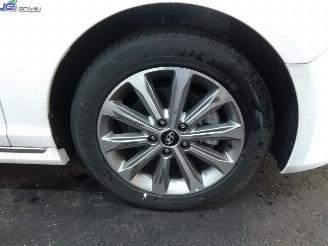 Hyundai Sonata  picture 21