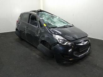 Salvage car Hyundai Ix20  2011/1