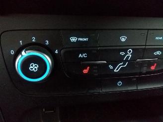 Ford Focus  picture 10