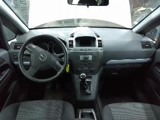 Opel Zafira  picture 21