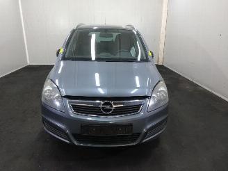 Opel Zafira  picture 3