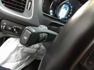 Volvo V-40  picture 16