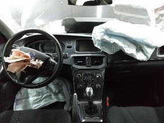 Volvo V-40  picture 8