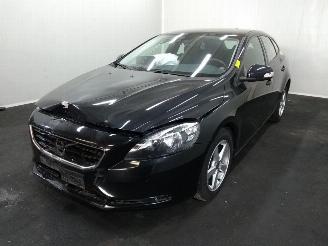 Volvo V-40  picture 12