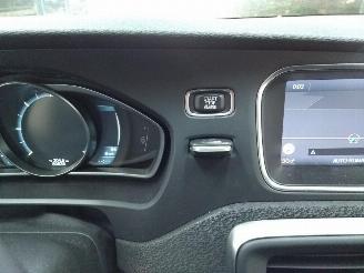 Volvo V-40  picture 11